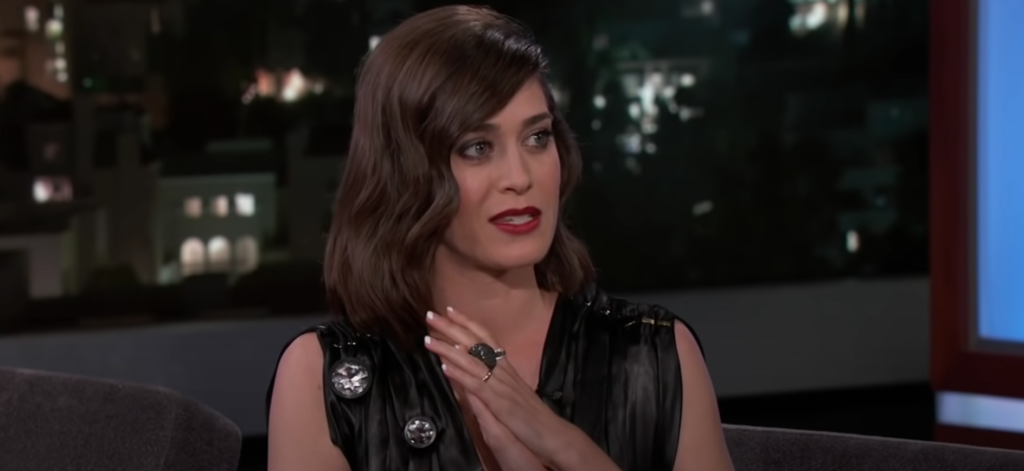 Lizzy Caplan, Janis Ian