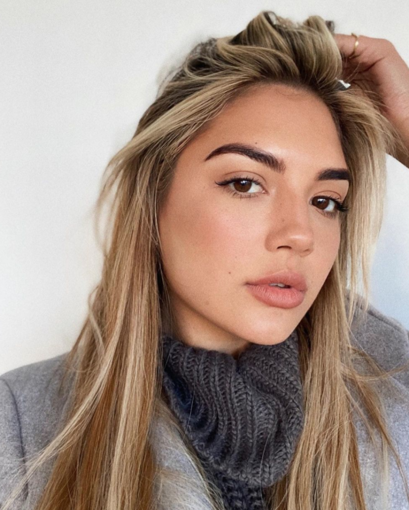 Firefly Lane, young Tully, Tully Hart, Ali Skovbye, cast, real life, Instagram, Gigi, Giannina Gibelli, Love Is Blind