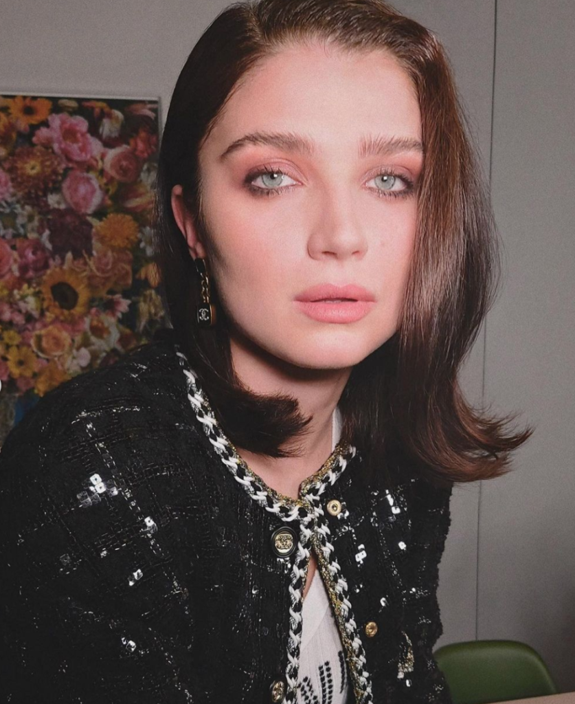 Behind Her Eyes, cast, Netflix, real life, ages, age, Instagram, job, relationship, actor, early life, Eve Hewson, Adele Ferguson