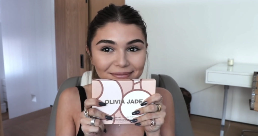 Lori Loughlin, Olivia Jade, Netflix