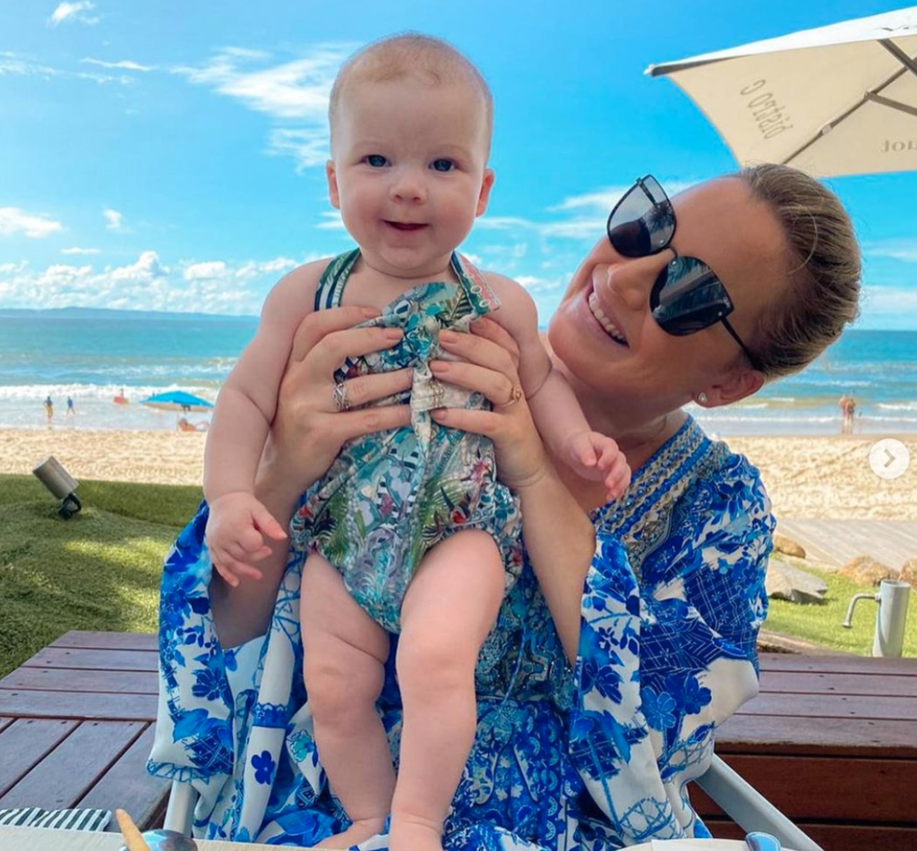Hannah-Ferrier-baby-Below-Deck-Blue-sky-sunglasses