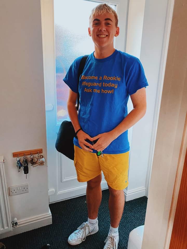 leeds-university-freshers-experiences-deferred-coronavirus-uni-in-lockdown