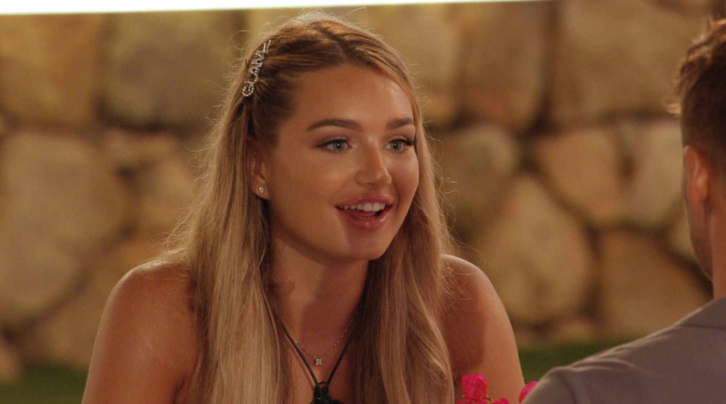 How old is Lucinda Strafford: The ages of all of the Love Island 2021 Islander cast members