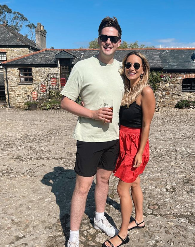 dr-alex-girlfriend-ellie-hecht-cornwall