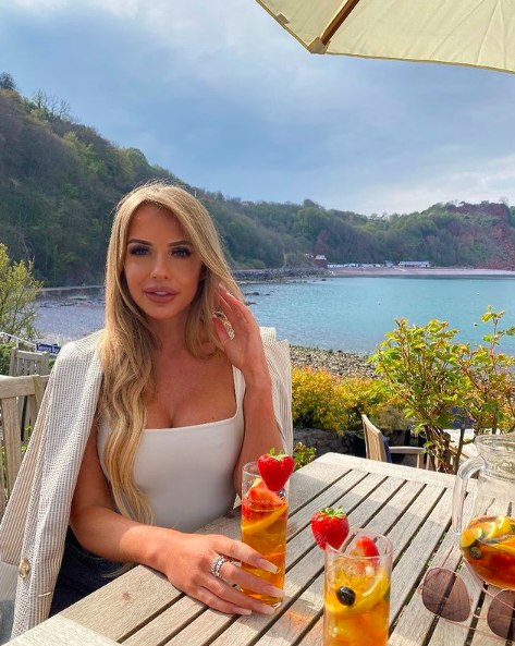 love island 2021 Instagrams 