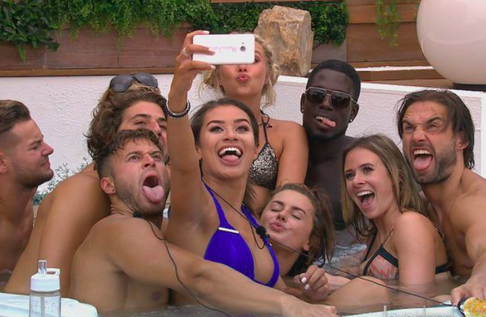 how do love island phones work