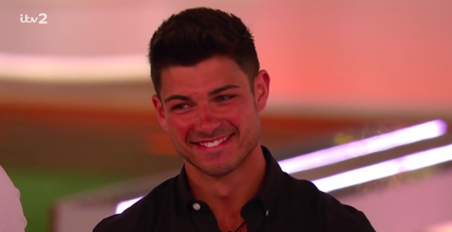 love island embarrassing moments