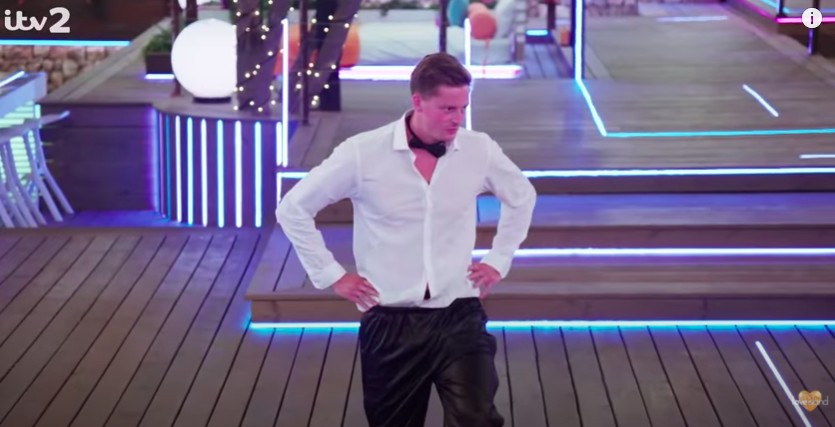 The worst ever outfits worn for the Love Island heart race challenge