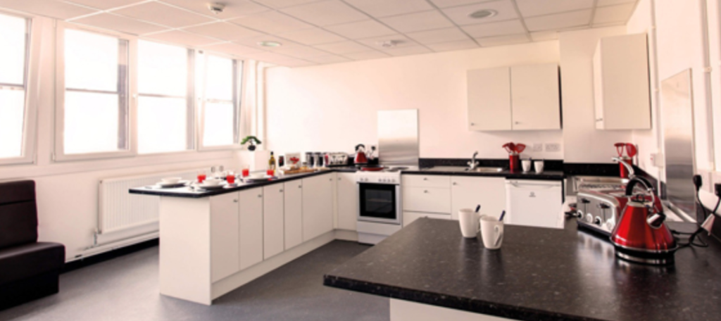 glasgow-uni-housing-freshers-miles-away-from-campus