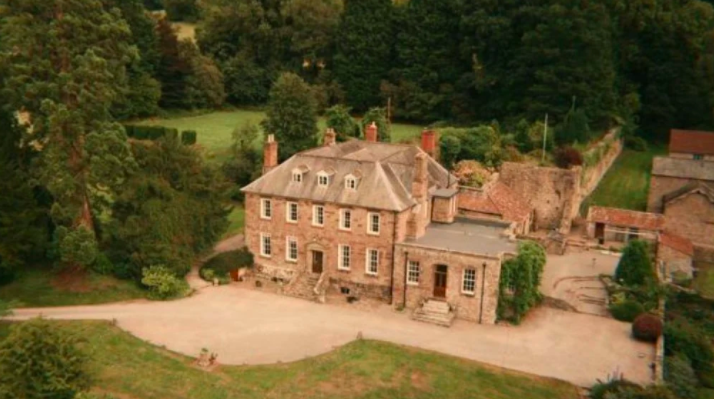 All the real life Sex Education season three filming locations on Netflix