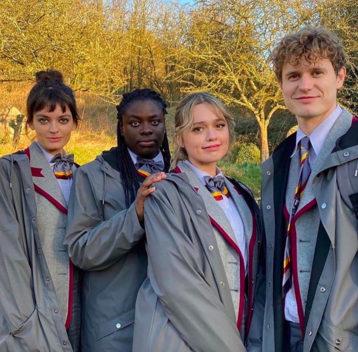 Behind the scenes pictures of the cast of Sex Education on Netflix