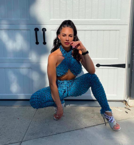 Ranking the most popular cast member of Selling Sunset on Netflix by who has the most and least Instagram followers