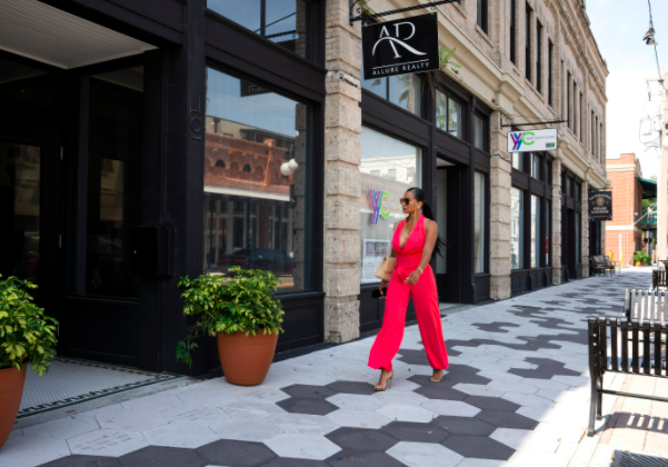 Everything you need to know about Allure Reality from Selling Tampa on Netflix, Inside the brokerage office its location in Florida and the staff who work there