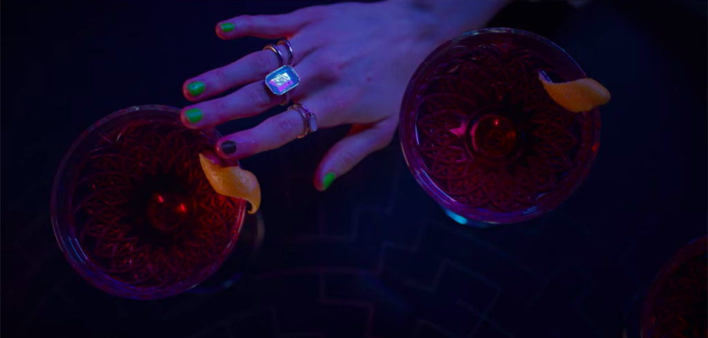 Is the nail polish that tests if your drink has been spiked in Stay Close on Netflix real?