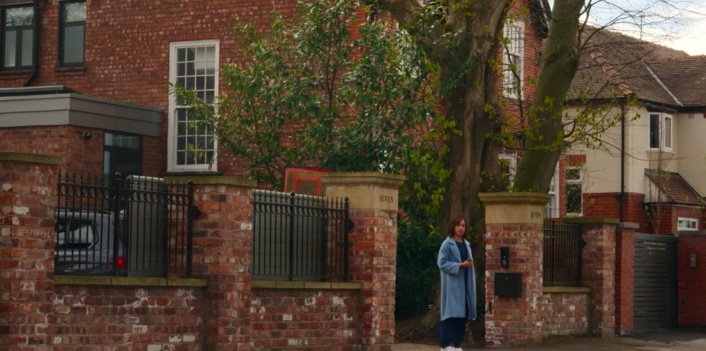 The house of Megan and Dave in Stay Close on Netflix in real life