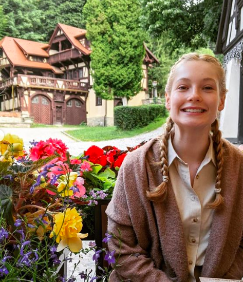 Meet model and actress Hannah Dodd who is dating Sam Fender and cast in Bridgerton season three