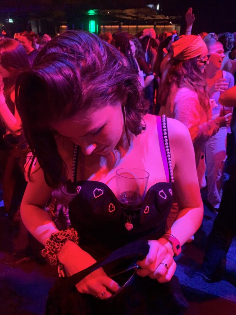 women only club night