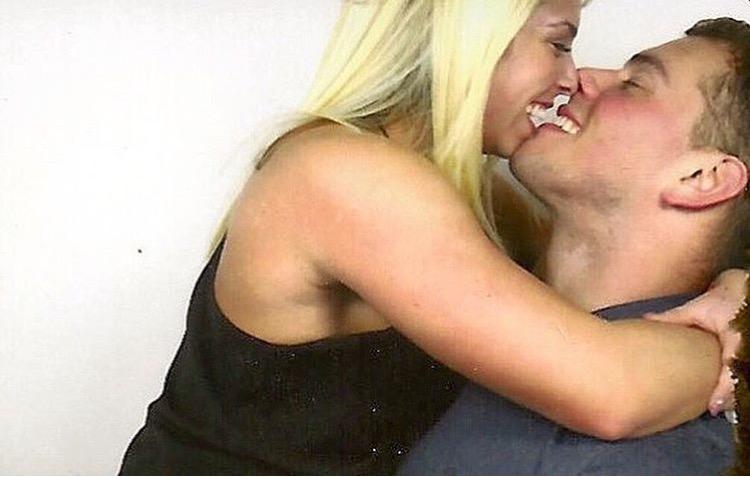 colleen cute kiss pic