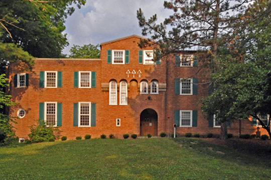 Don't be fooled, there is in fact a fantastic roof with so much room for activities.
