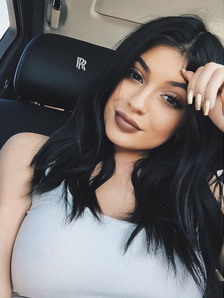 1432210925_kylie-jenner-9