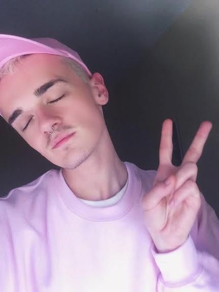 gender1