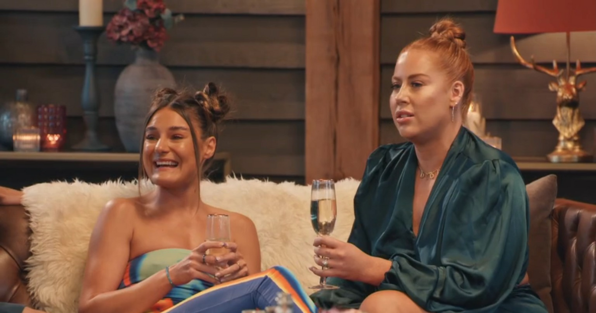 Omg, two brides were caught naked in jacuzzi during MAFS UK retreat?!