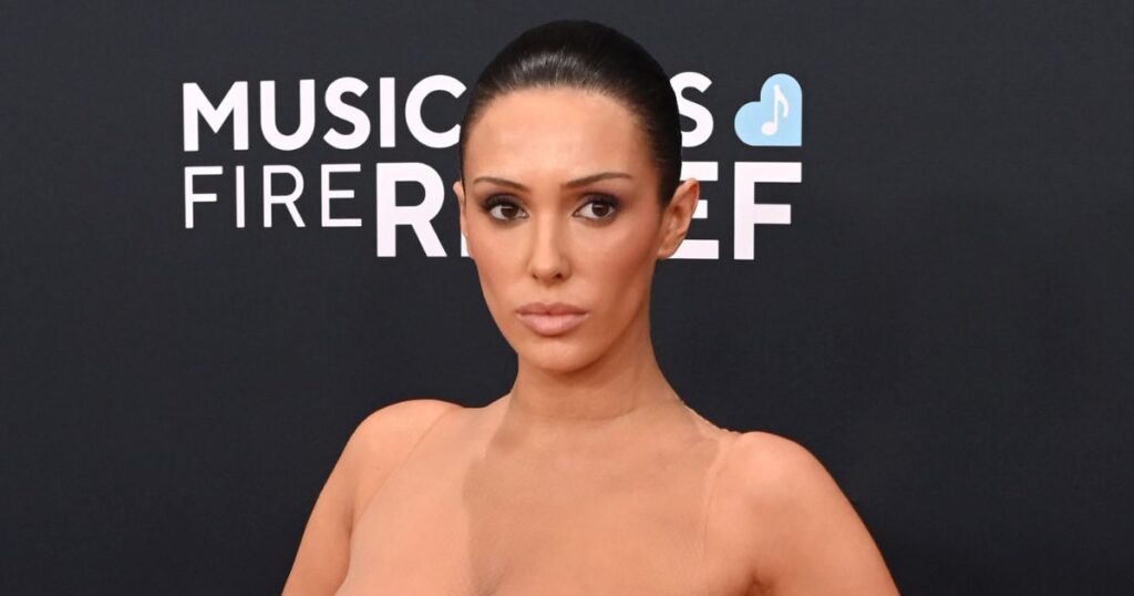 bianca censori criminal charges