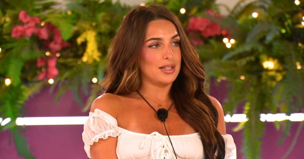 love island 2025 bombshell toni health condition