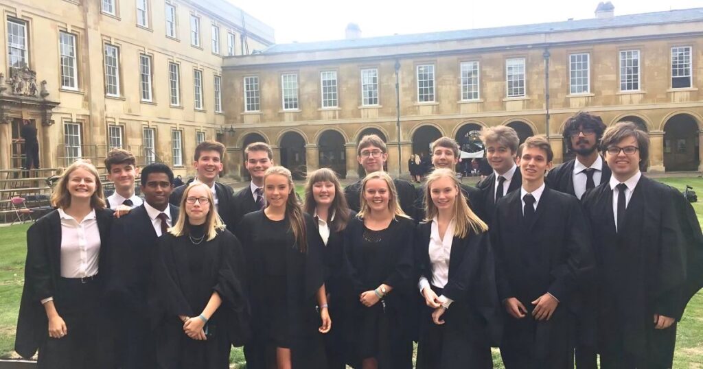 some students at the university of cambridge aka a uk uni in the complete university guide see i am good at seo