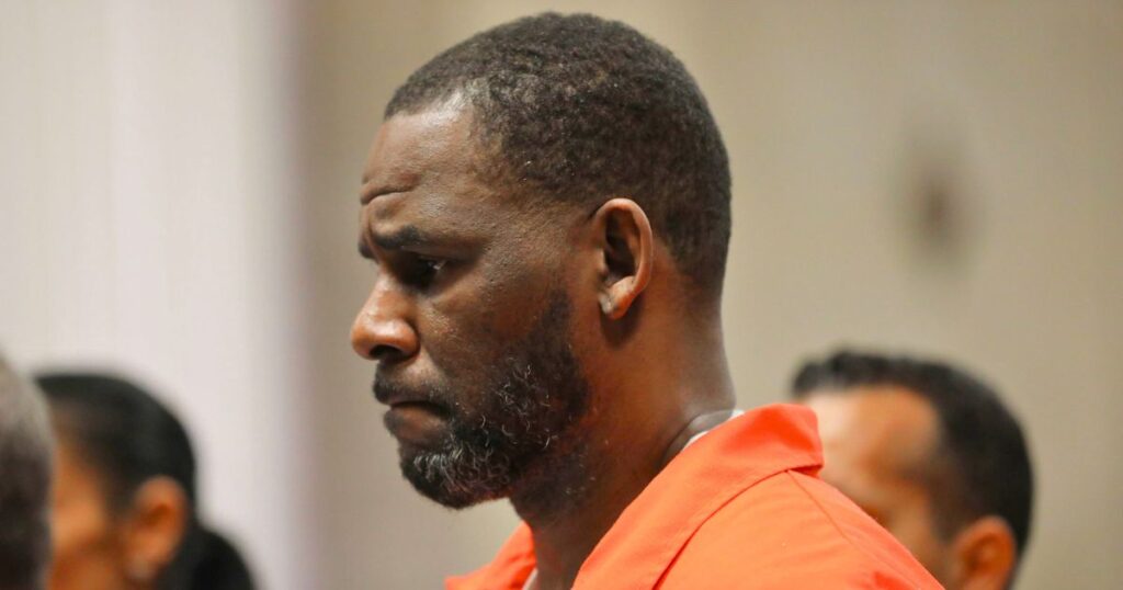 r kelly at his trial