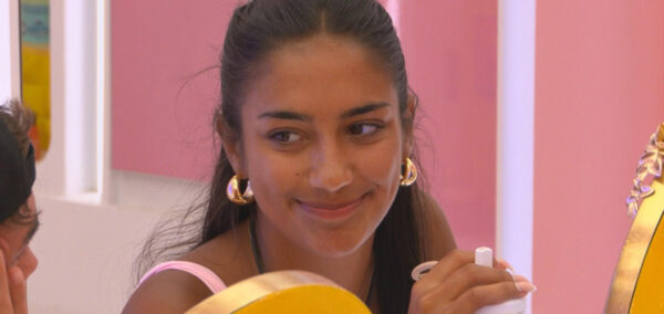 Shakira stuck up Love Island