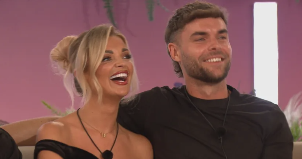 Harry and Helena on Love Island 2025