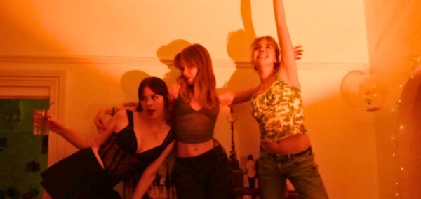 some uk uni students at a party i believe in exeter