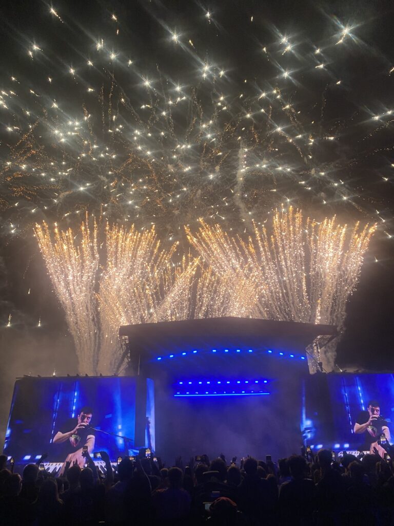i think this is reading/leeds festival last year