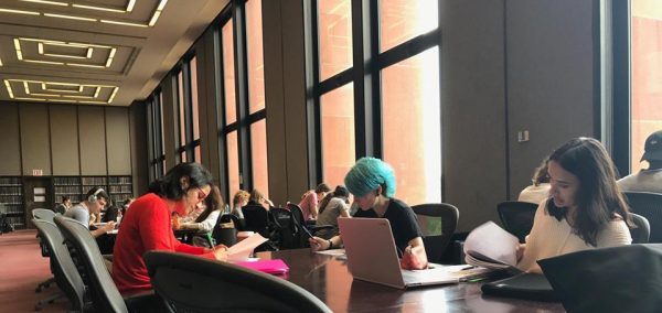 some uk uni students looking at computers and maybe using ai who knows