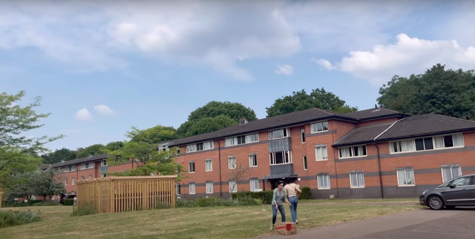 university of warwick halls with some students