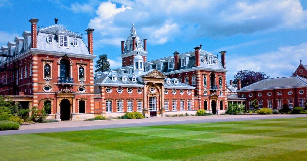 wellington college one of the uk most expensive private schools 2025