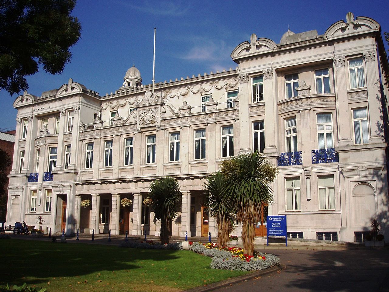 queen mary university of london six bes tuk unis 2025