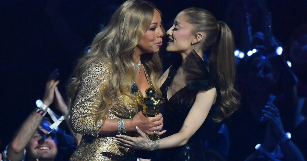 Mariah Carey lip reader Ariana Grande VMAs 2025