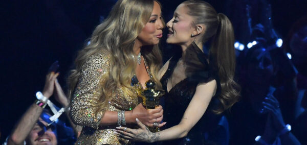 Mariah Carey lip reader Ariana Grande VMAs 2025