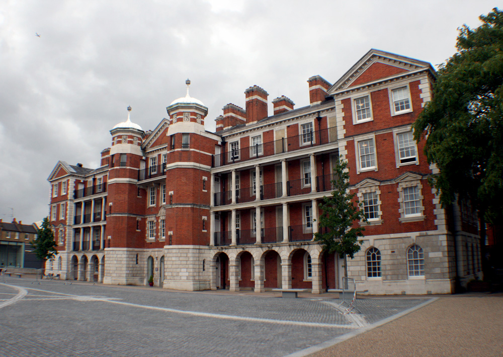 university of the arts london guardian complete uni guide