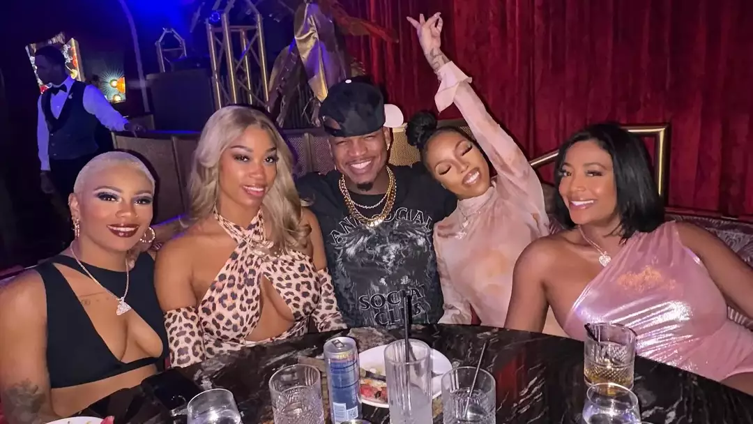 Ne-Yo and his four girlfriends