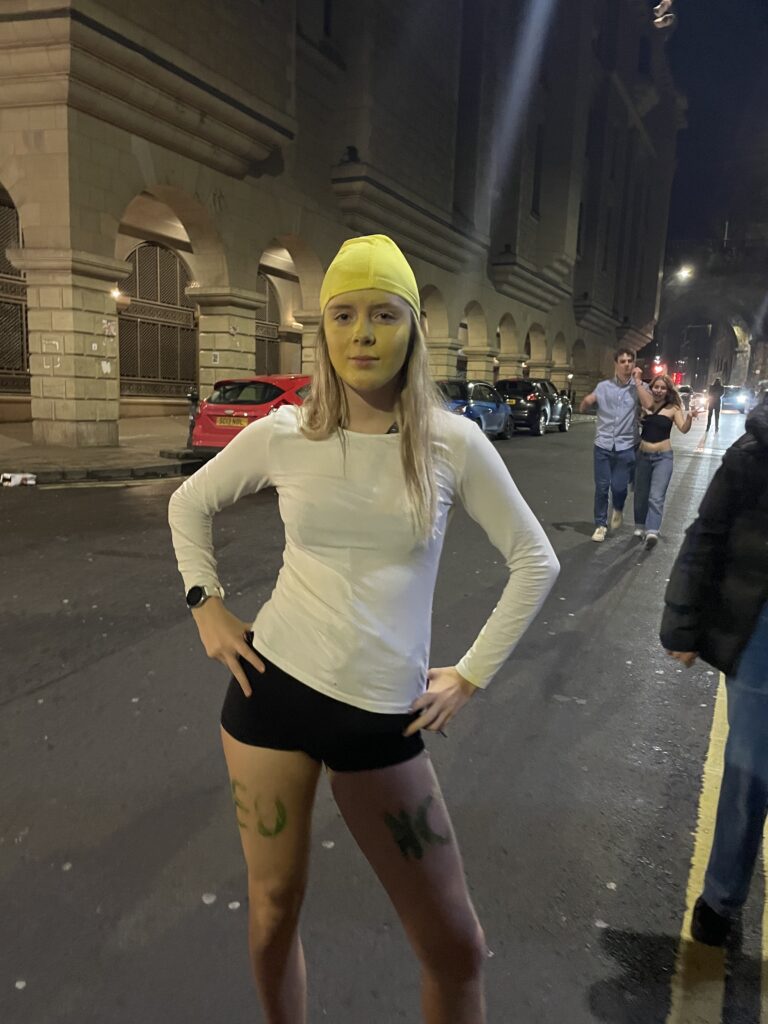 uni of edinburgh a russell group uni student dressed as an egg unis harder oxbridge 2025