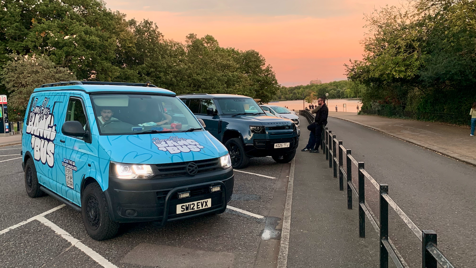 Bonnie Blue's Bang Bus in hyde park in london, and absolutely zero crowds