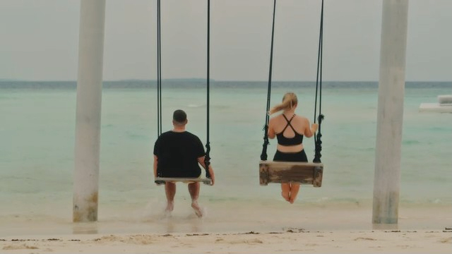 dean and sarah honeymoon maldives