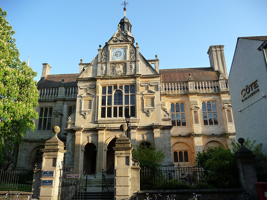 The vibey history department at the University of Oxford(Credit: Maxime Gtn)