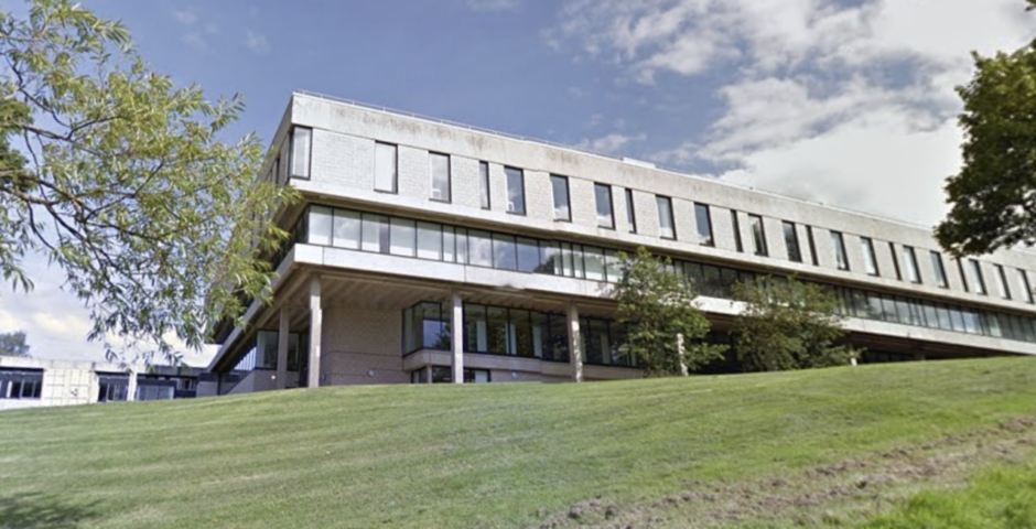 the house where the vice-chancellor of stirling university lives