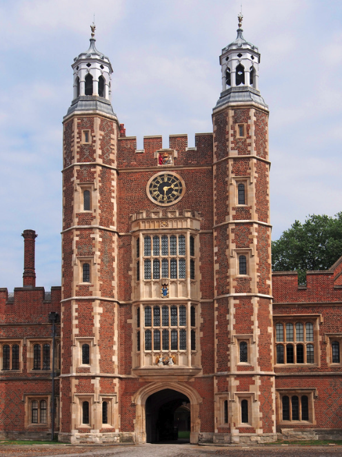 eton college gate uk private school most students oxbridge