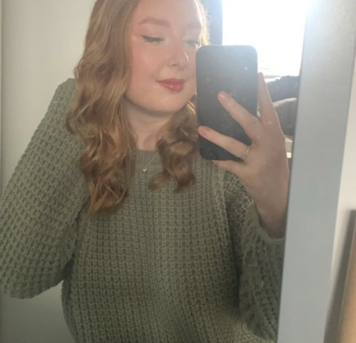 Stephanie Irons, the Nottingham student who was murdered, taking a selfie