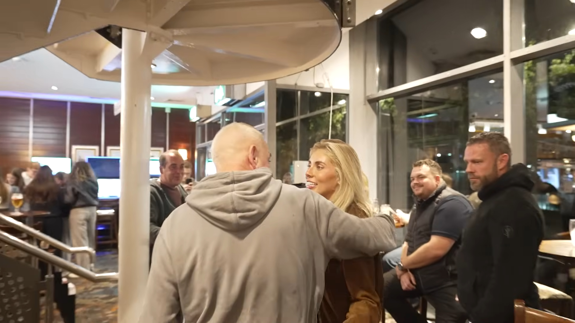 Bonnie Blue in Spoons